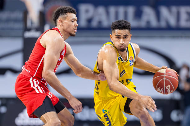 罗斯足球的 罗斯足球的