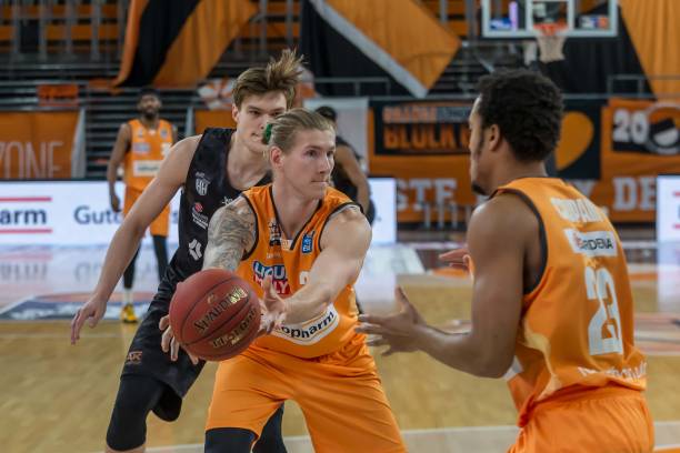 锋线新援也 锋线新援也